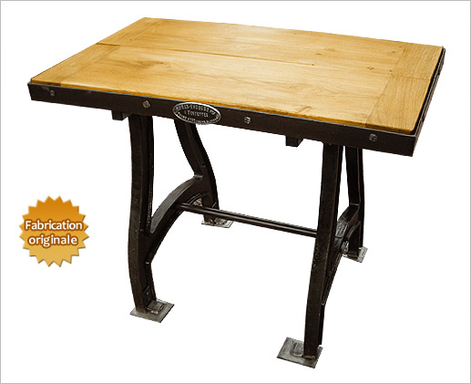 table-industriel-en-fonte-bois.jpg